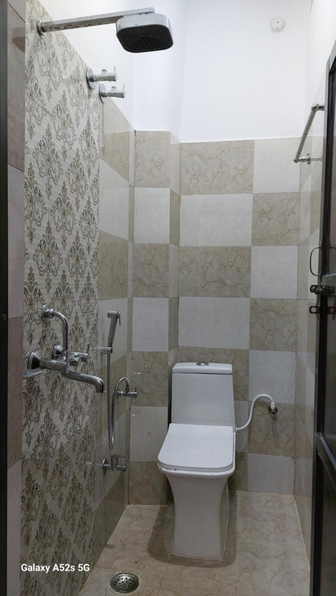 Narayani Paying Guest House พาราณสี ภายนอก รูปภาพ