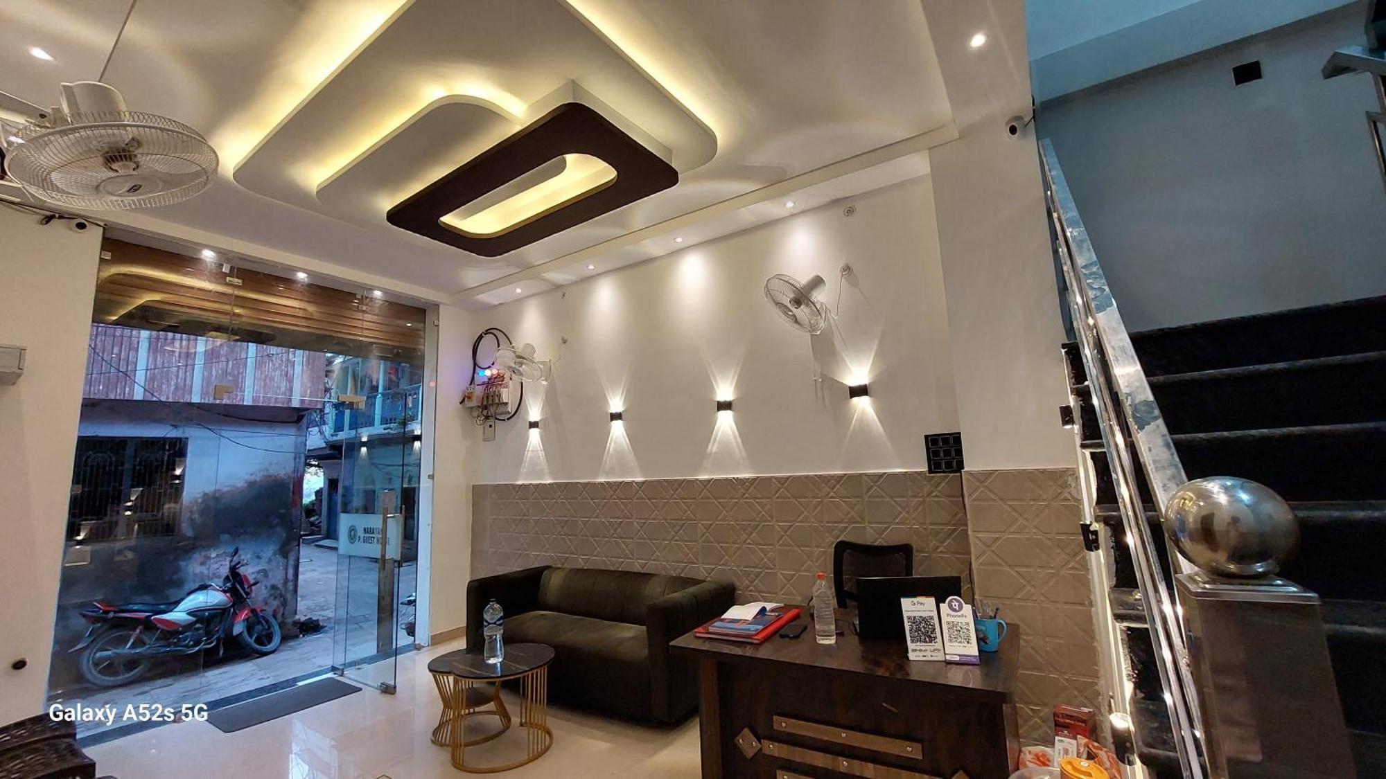 Narayani Paying Guest House พาราณสี ภายนอก รูปภาพ